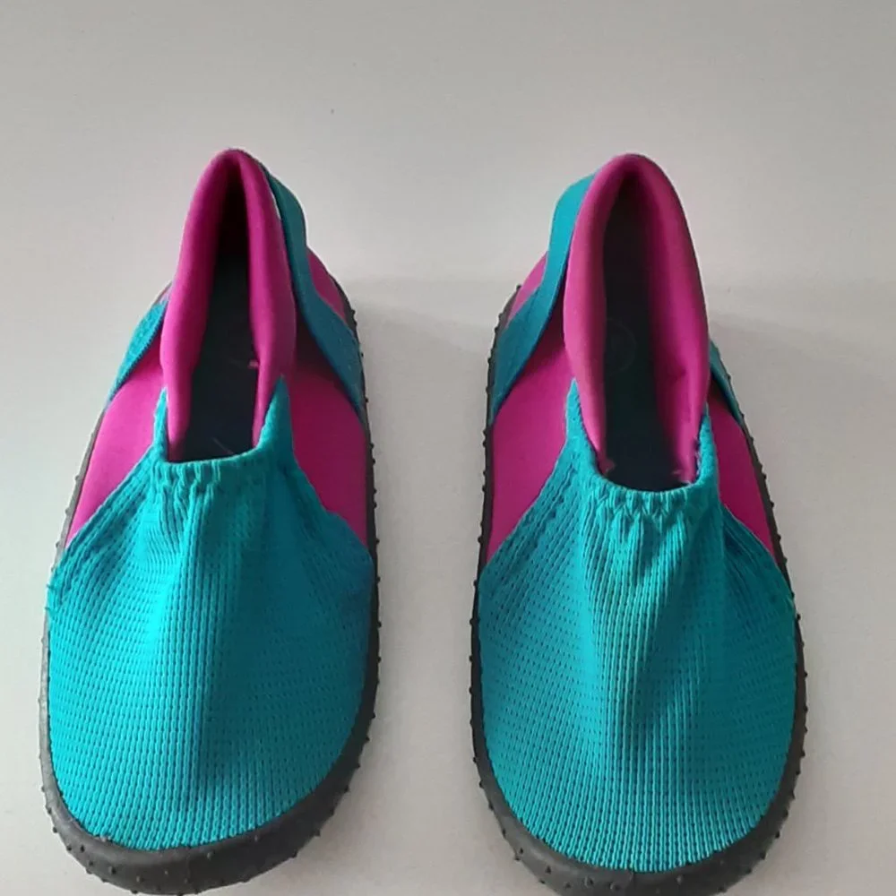 kids Water Shoes size 6